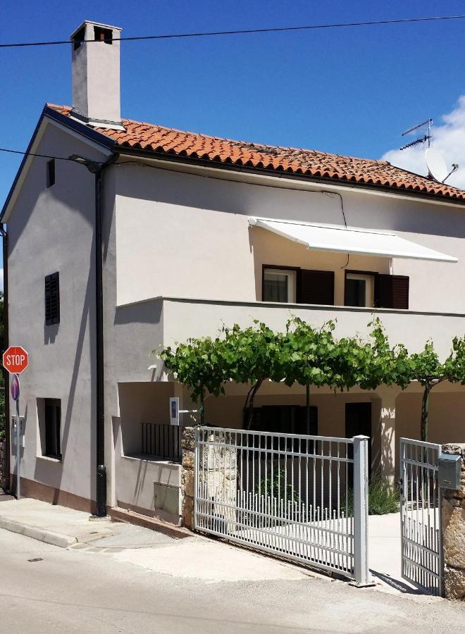 House Mergi 2 Pomer Bagian luar foto