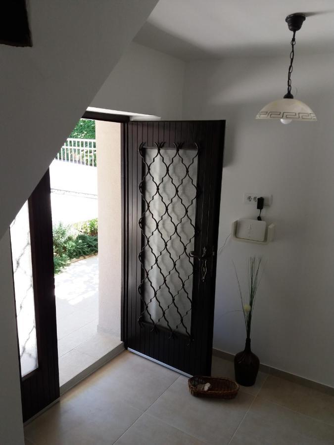 House Mergi 2 Pomer Bagian luar foto