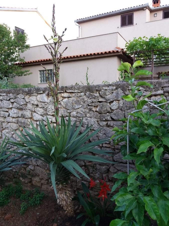 House Mergi 2 Pomer Bagian luar foto